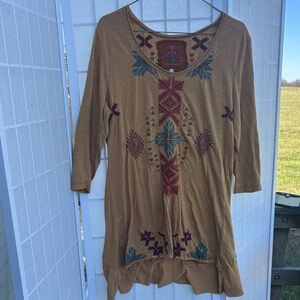 Johnny Was Embroidered Boho Tunic Top in Camel